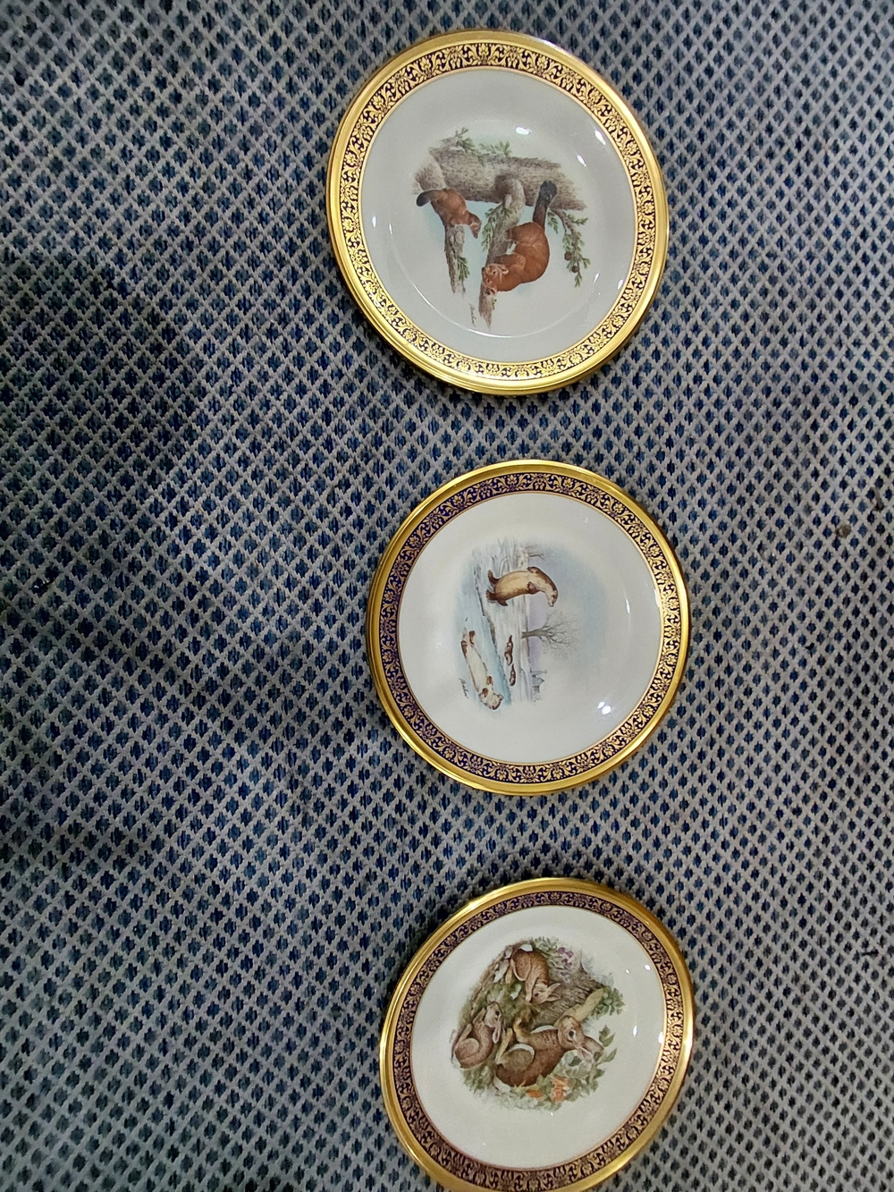 Lenox Decorative Wildlife Accent Plates with Gold and Blue Trim
